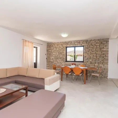 Gorgeous In With House Sea View *