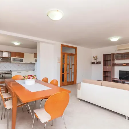 Crljenica Bb Cr Дом отдыха