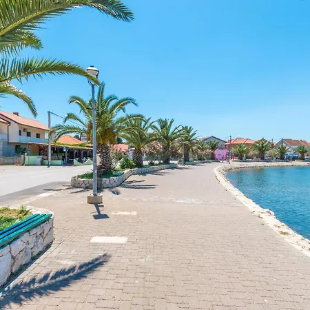 Prázdninový dům Crljenica Bb Cr *